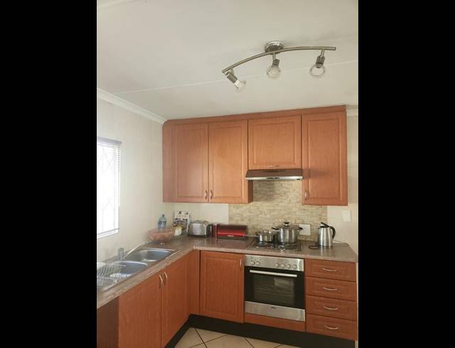 2 BEDROOM TOWNHOUSE FOR SALE IN ELANDSPARK